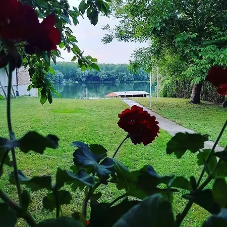 Kuca Ribarev San * Beocin